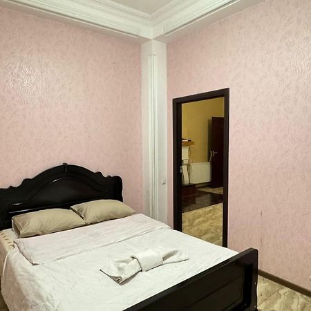 Benene'S Apartments تبليسي المظهر الخارجي الصورة